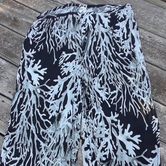 Possibly the weirdest pants on Poshmark - Picture 2 of 8